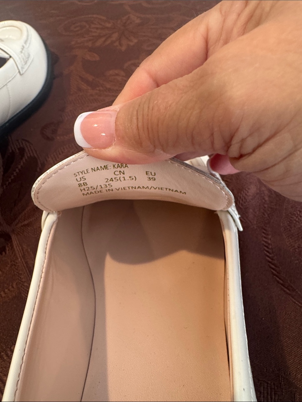 ♠️kate spade Cream Patent Leather Loafers Logo Accent. Ladies 8 - Picture 10 of 14